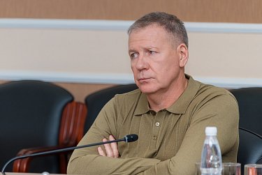 Дата заседания Законодательного Собрания изменена